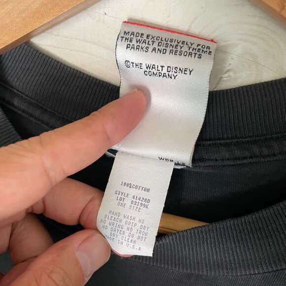 Vintage Disney Mickey Mouse Single Stitch Gold Embroidery Size L Black Tee - Picture 3 of 9